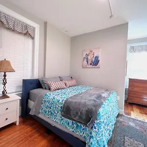 G5 King Bed Location Museums Free Parking Richmond